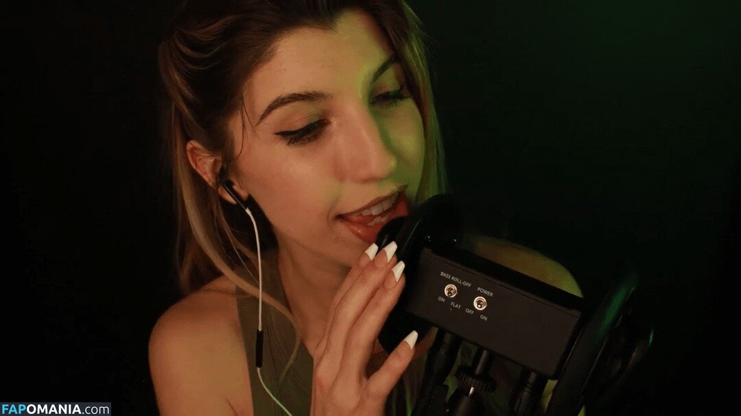 FrivolousFox ASMR / FrivviFox / frivvay Nackt OnlyFans  Geleaktes Foto #148