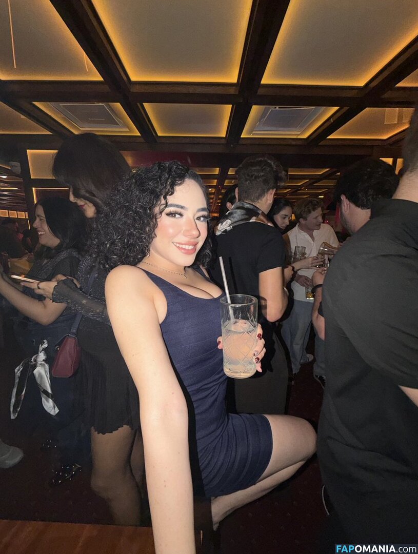 Fulyanm Zsauri Nackt OnlyFans  Geleaktes Foto #3