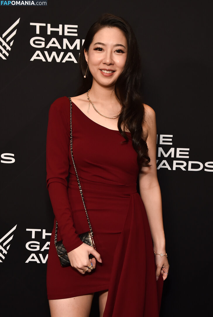 Fuslie / Leslie Nackt OnlyFans  Geleaktes Foto #709