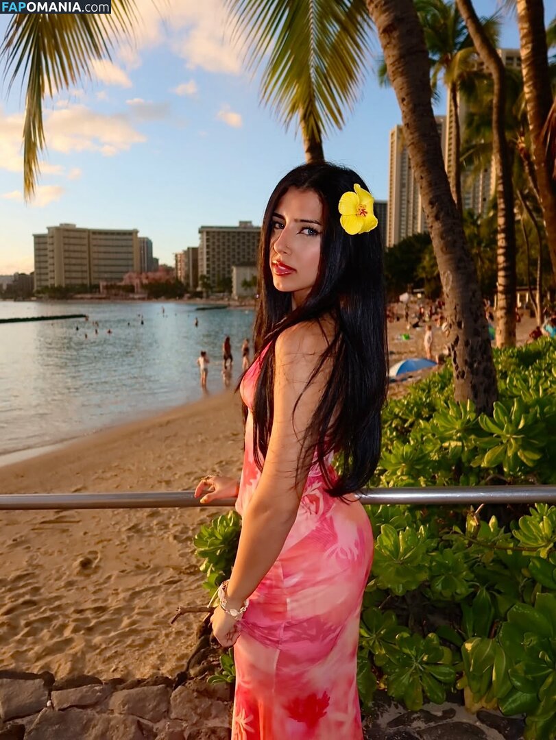 Gal Akbari / gal.qal / officialonlygal Nackt OnlyFans  Geleaktes Foto #1