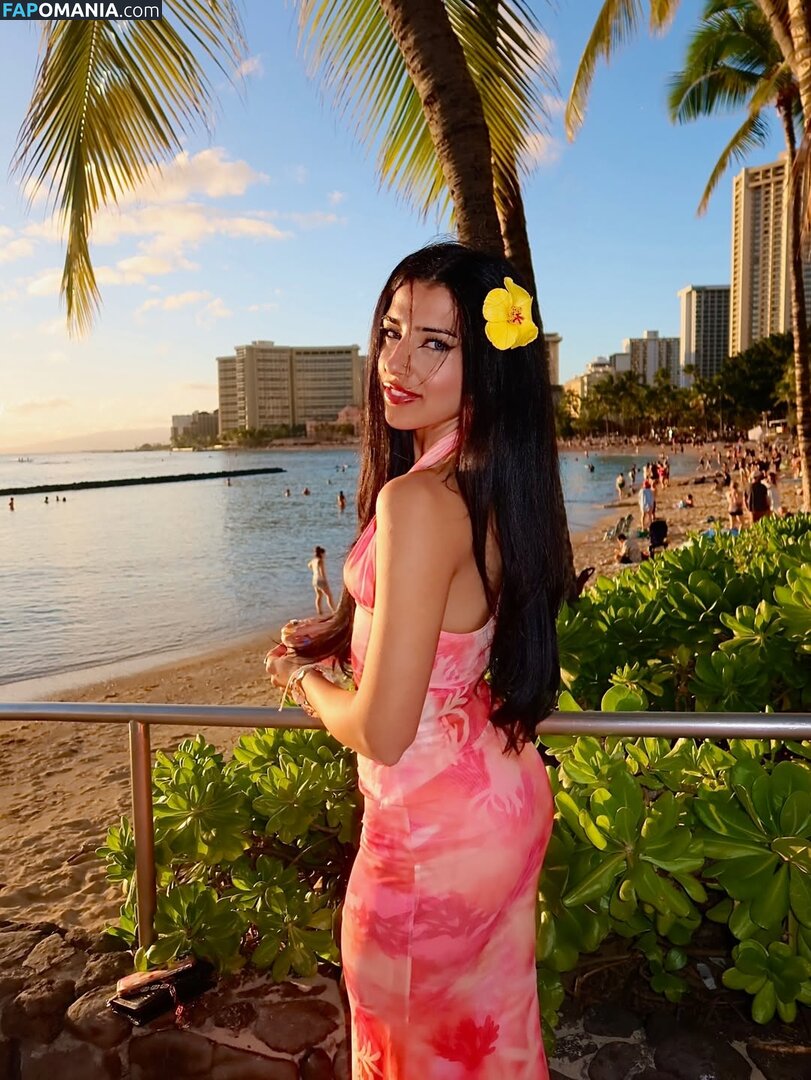 Gal Akbari / gal.qal / officialonlygal Nackt OnlyFans  Geleaktes Foto #2