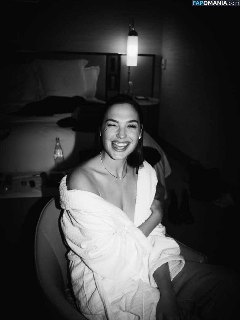 Gal Gadot / gal_gadot / https: / inked_hriss Nackt OnlyFans  Geleaktes Foto #736
