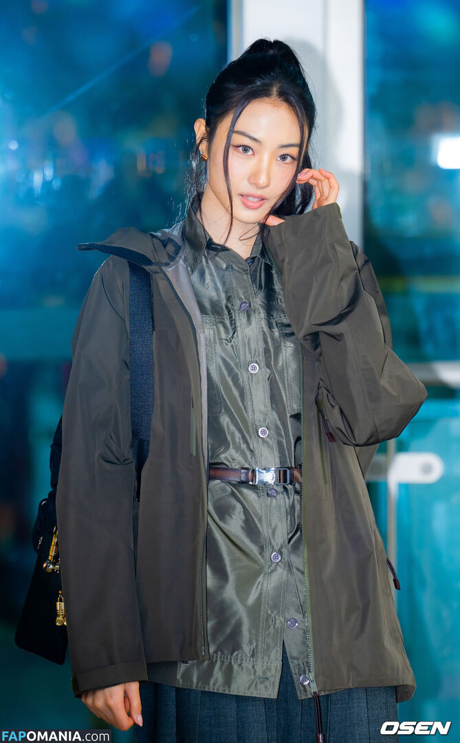 Gawon / Lee Ga-won / MEOVV_GAWON / gawon_moevv / https: / 이가원 MEOVV Nackt OnlyFans  Geleaktes Foto #17