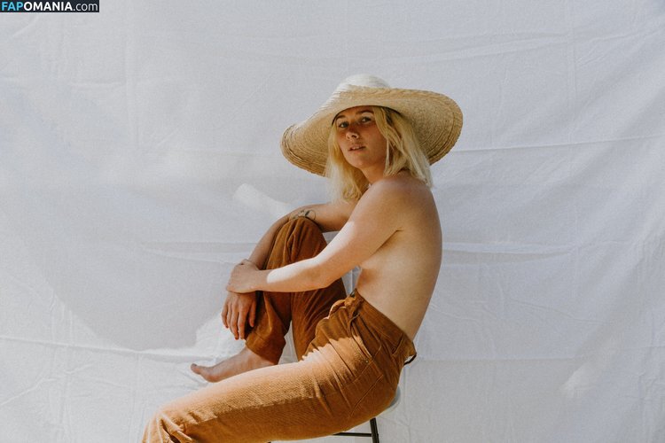 Broods singer / Georgia Nott / NottGeorgia / broodsmusic Nackt OnlyFans  Geleaktes Foto #2