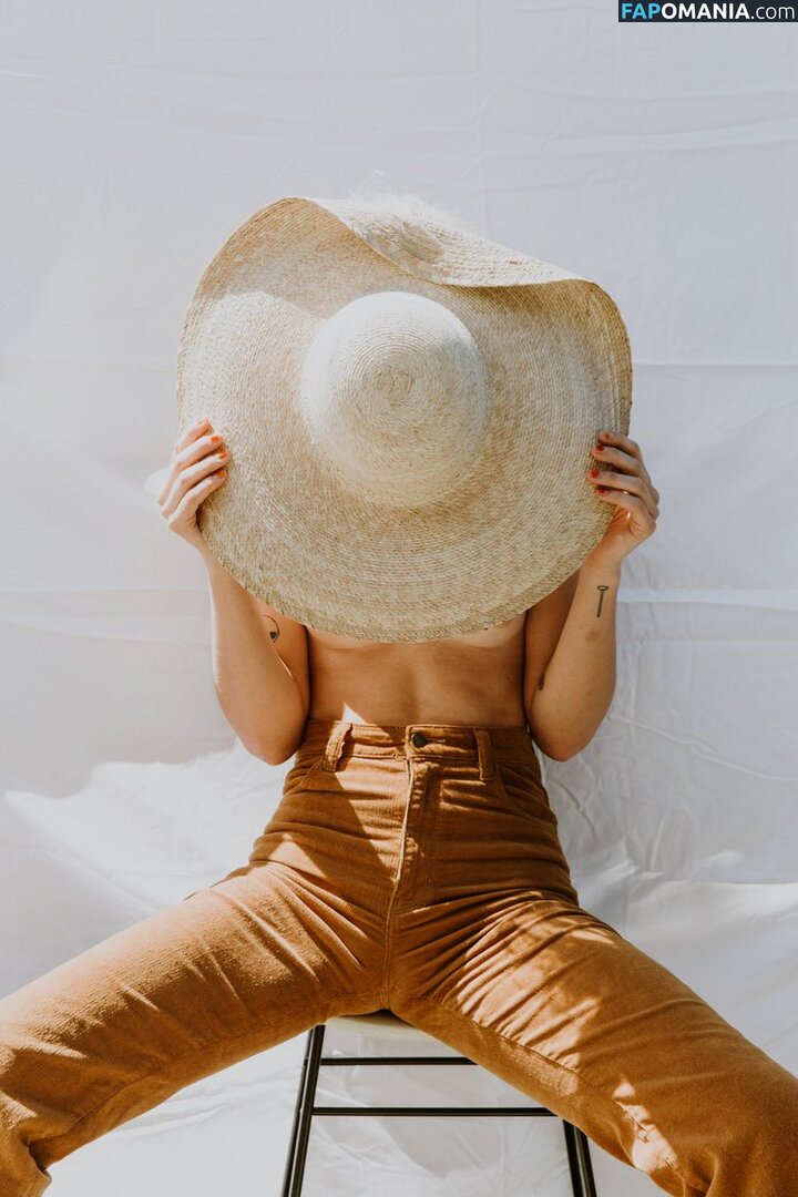 Broods singer / Georgia Nott / NottGeorgia / broodsmusic Nackt OnlyFans  Geleaktes Foto #3
