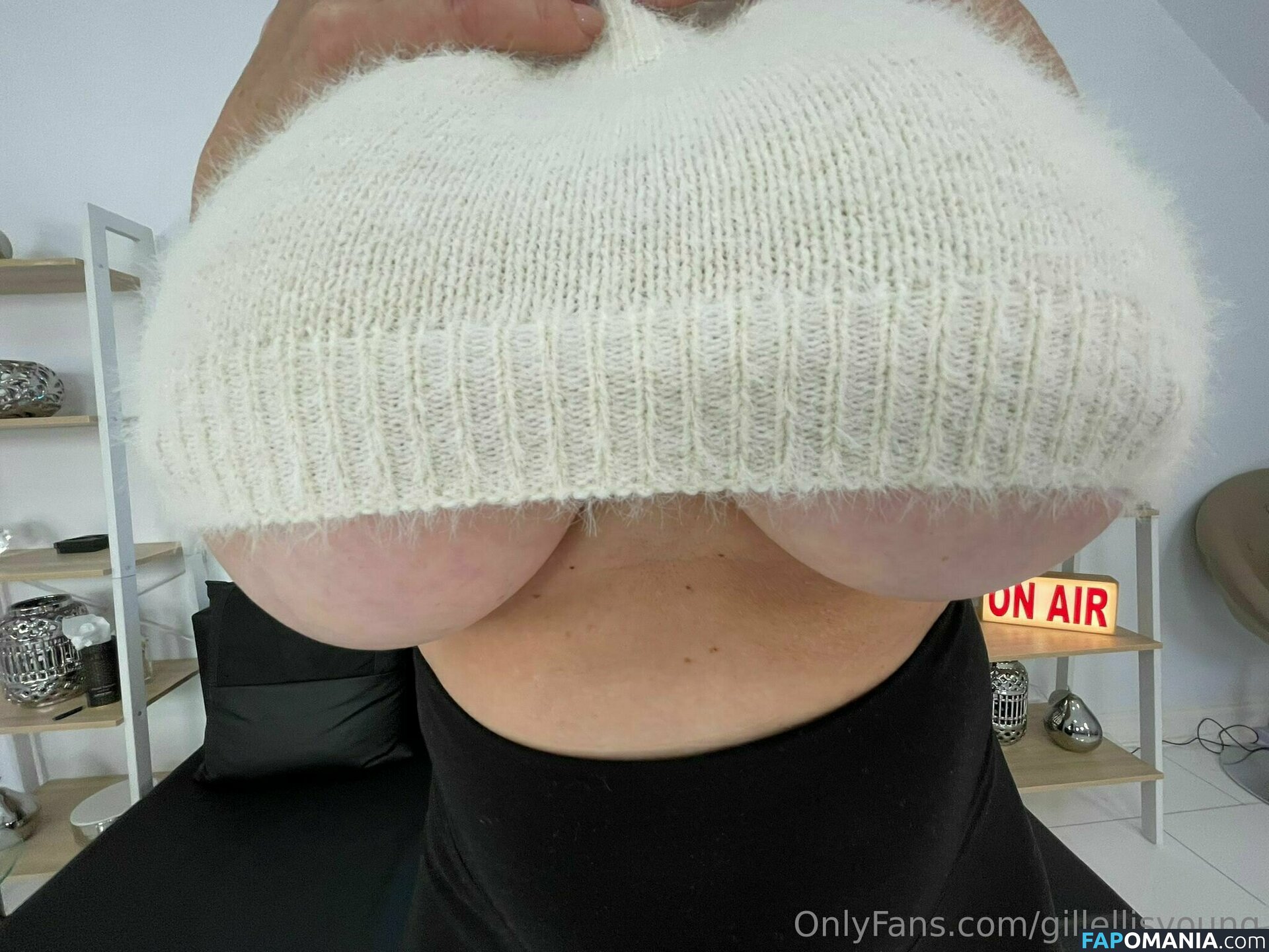 Gill Ellis-Young / Lady Sonia / gillellisyoung Nackt OnlyFans  Geleaktes Foto #196