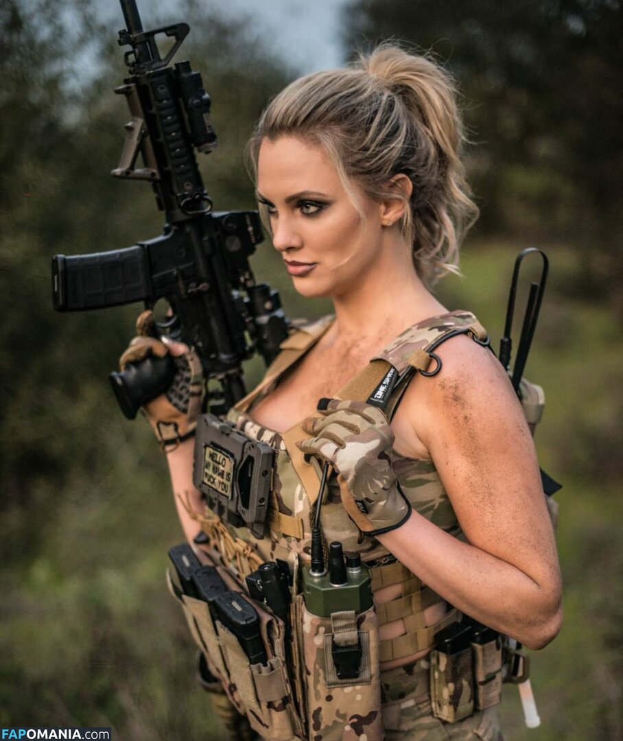 Firearms / Girls With Guns / mia.nicole.23 / wifi_diaries Nackt OnlyFans  Geleaktes Foto #200
