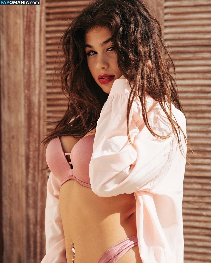 Giulia Sara Nackt OnlyFans  Geleaktes Foto #2