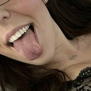 glassescutie24