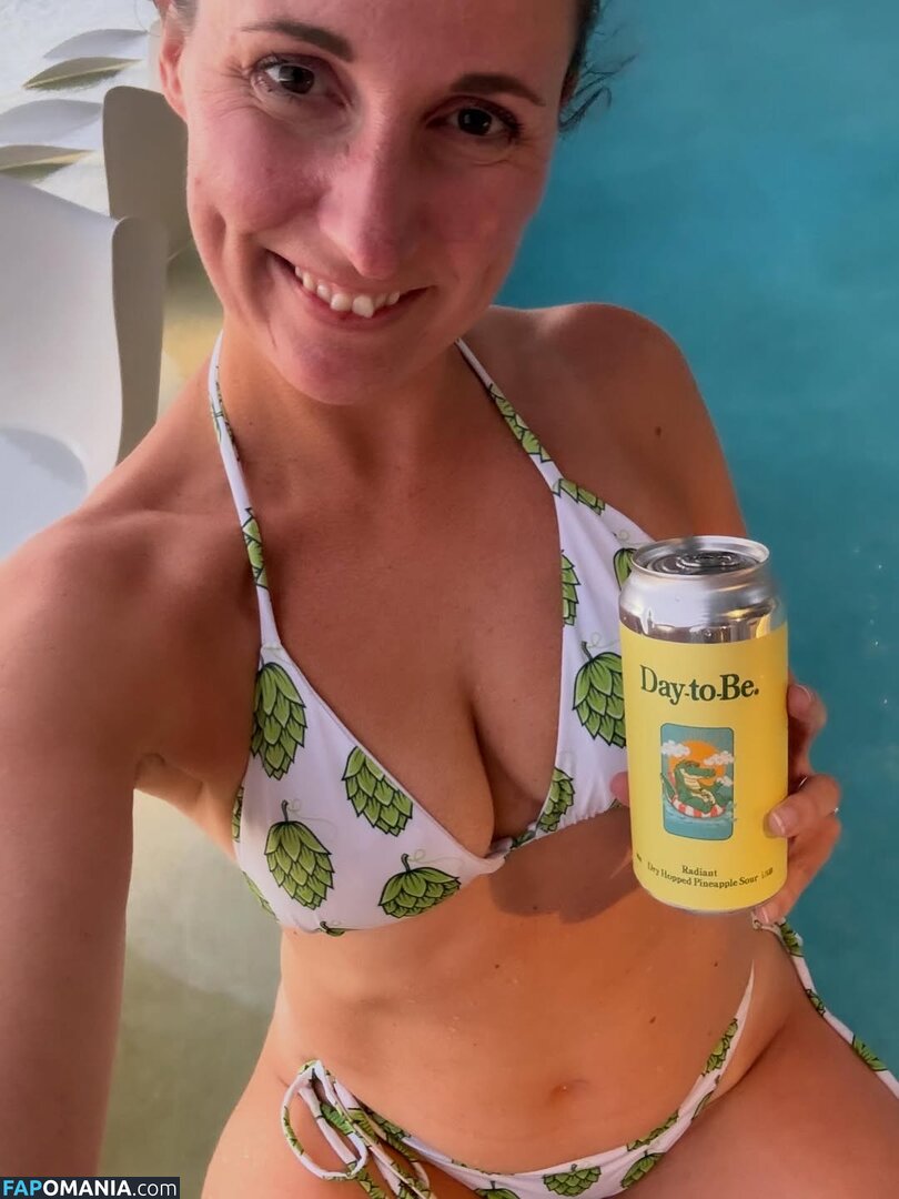 globalcraftbeergirl Nackt OnlyFans  Geleaktes Foto #1