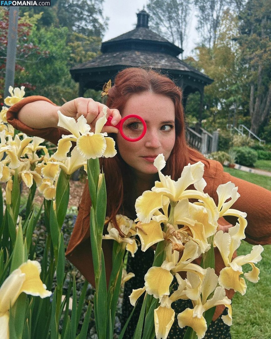 Erin Timony / Fresh Blush ASMR / Goodnight Moon / fresh.blush / goodnightmoonasmr Nackt OnlyFans  Geleaktes Foto #3