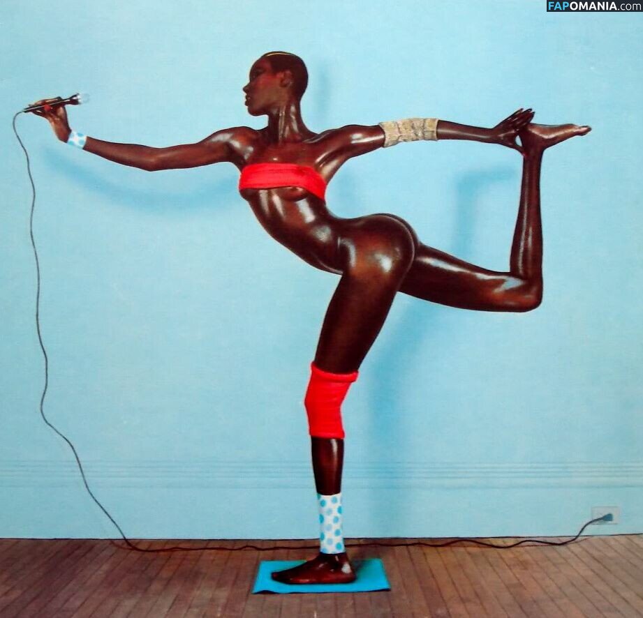 Grace Jones / gracejonesofficial / https: Nackt OnlyFans  Geleaktes Foto #2