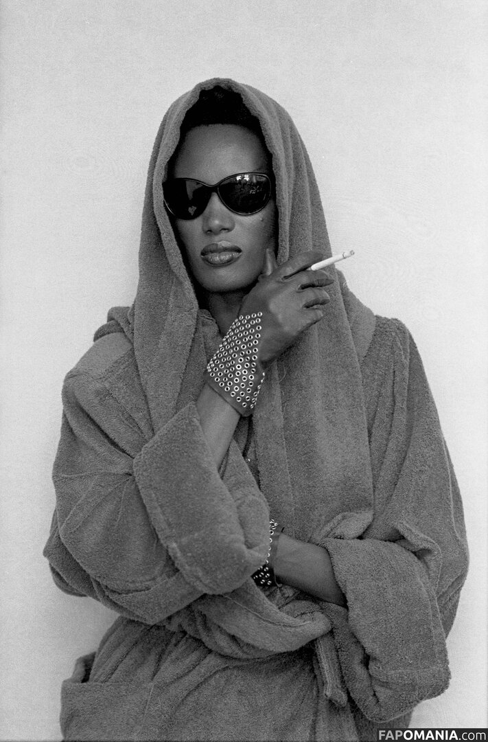 Grace Jones / gracejonesofficial / https: Nackt OnlyFans  Geleaktes Foto #5