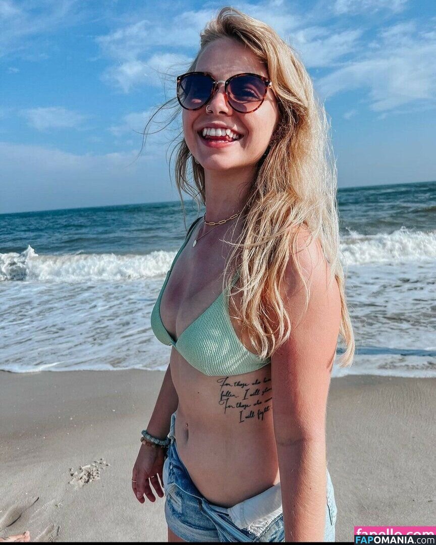 Hailee Andkendra Nackt OnlyFans  Geleaktes Foto #1
