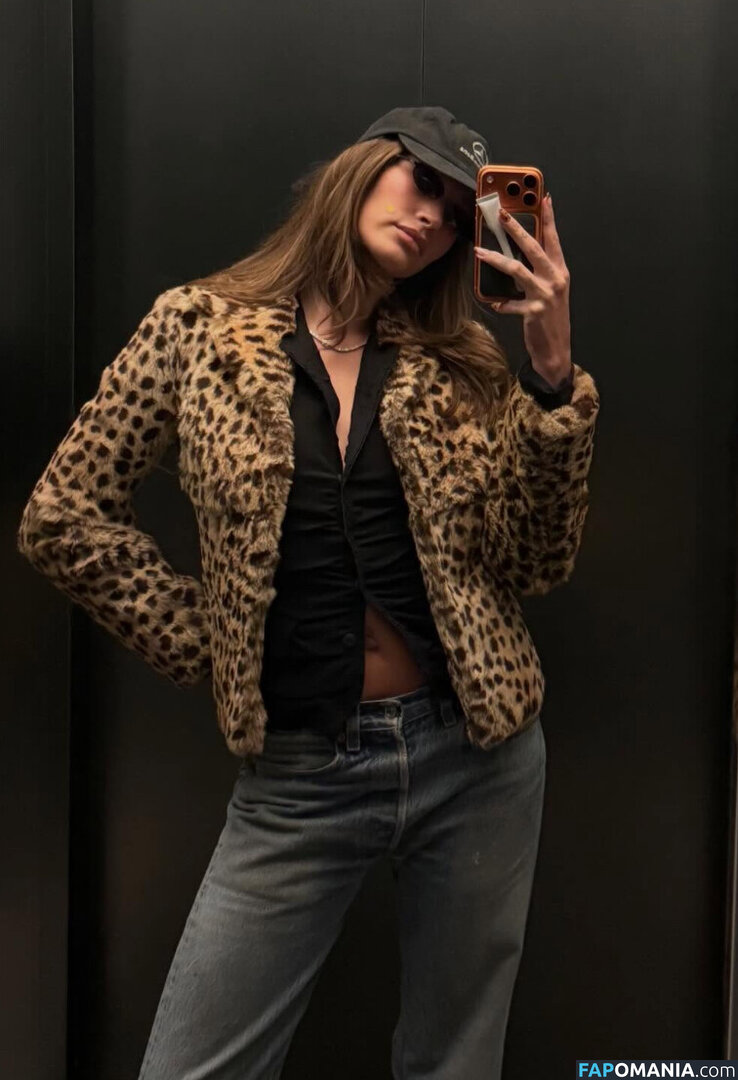 Hailey Baldwin Bieber / haileybieber Nackt OnlyFans  Geleaktes Foto #657