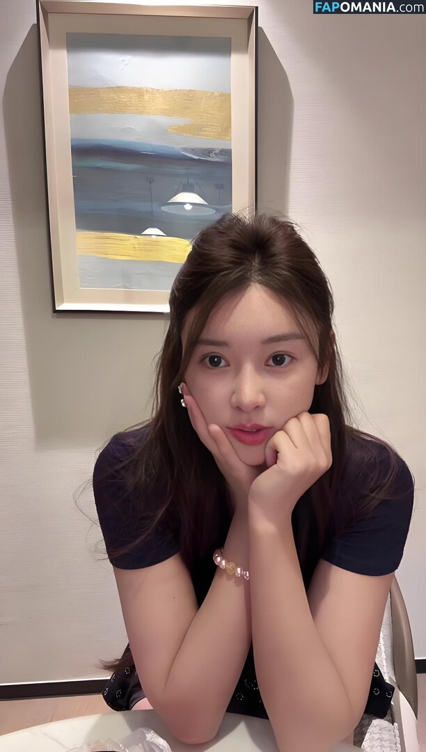 hanyi / 韩艺 Hanyi Nackt OnlyFans  Geleaktes Foto #2
