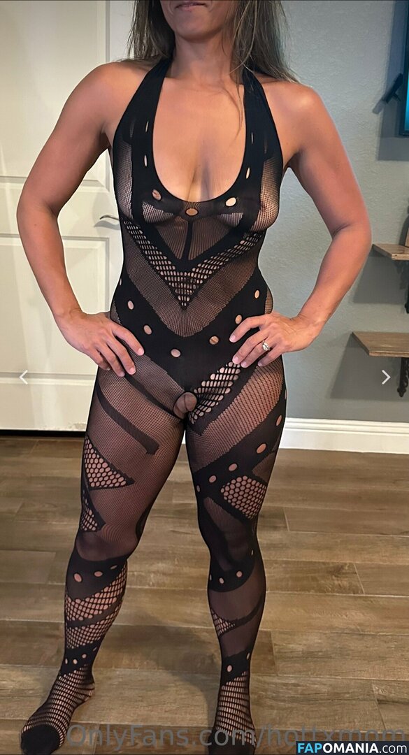  / Hottexasm1lf / Hottexasmilf / Hottxmom / hottx_milf Nackt OnlyFans  Geleaktes Foto #4