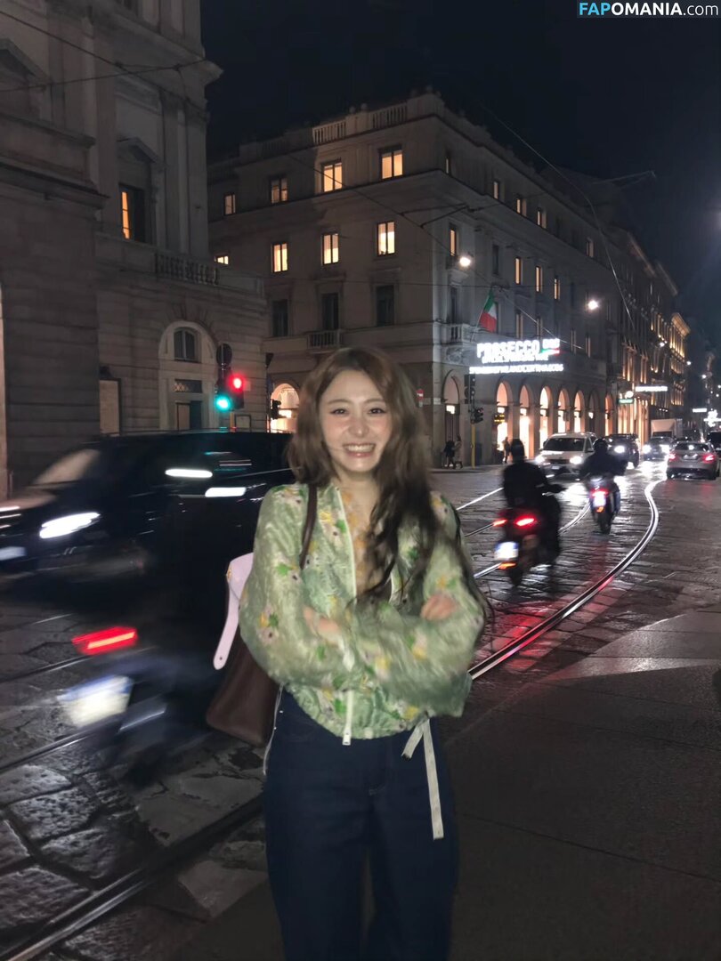 Huh Yunjin 허윤진 / LESSERAFIM / yunjin_lesserafims Nackt OnlyFans  Geleaktes Foto #20