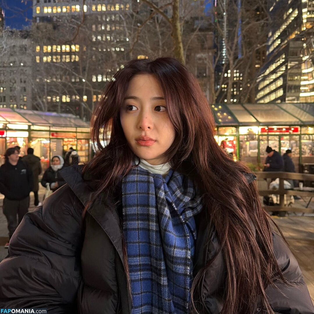 Huh Yunjin 허윤진 / LESSERAFIM / yunjin_lesserafims Nackt OnlyFans  Geleaktes Foto #47