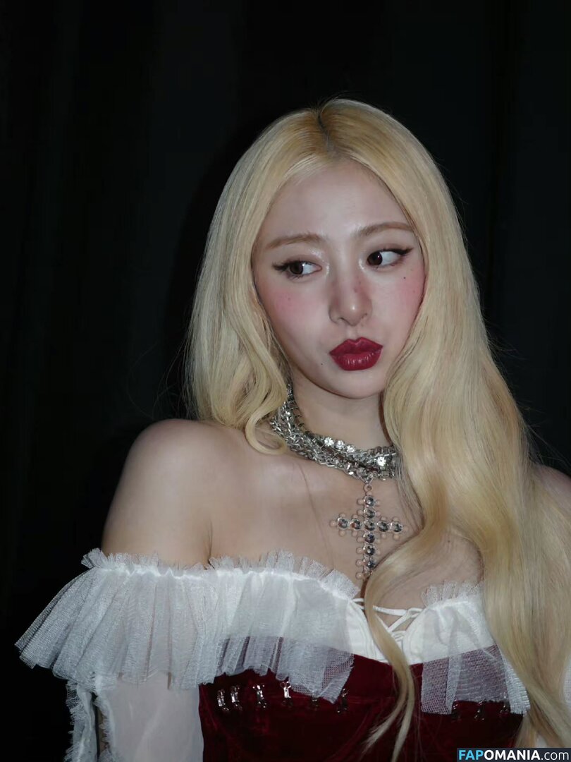 Huh Yunjin 허윤진 / LESSERAFIM / jenaissante Nackt OnlyFans  Geleaktes Foto #56