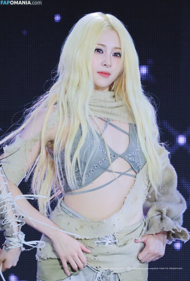 Huh Yunjin 허윤진 / LESSERAFIM / jenaissante Nackt OnlyFans  Geleaktes Foto #72