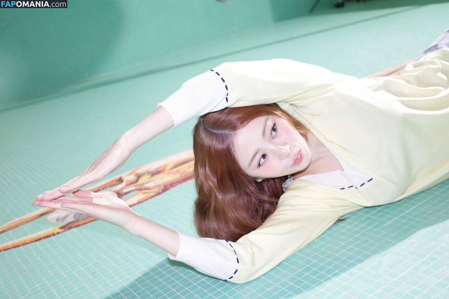 Huh Yunjin 허윤진 / LESSERAFIM / jenaissante Nackt OnlyFans  Geleaktes Foto #98