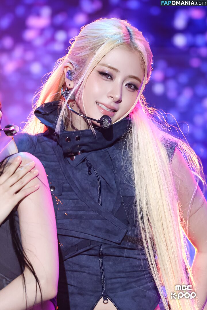 Huh Yunjin 허윤진 / LESSERAFIM / jenaissante Nackt OnlyFans  Geleaktes Foto #115