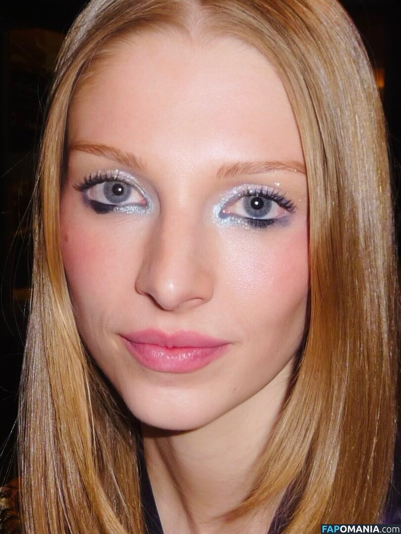 Hunter Schafer / hunterschafer Nackt OnlyFans  Geleaktes Foto #1