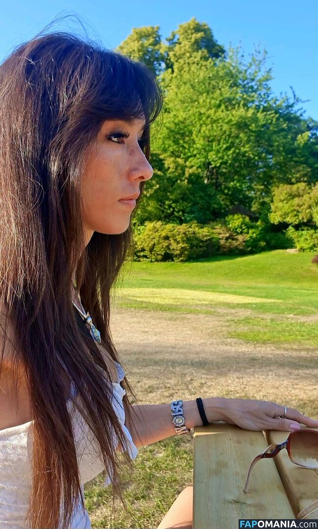 illeeria Nackt OnlyFans  Geleaktes Foto #5