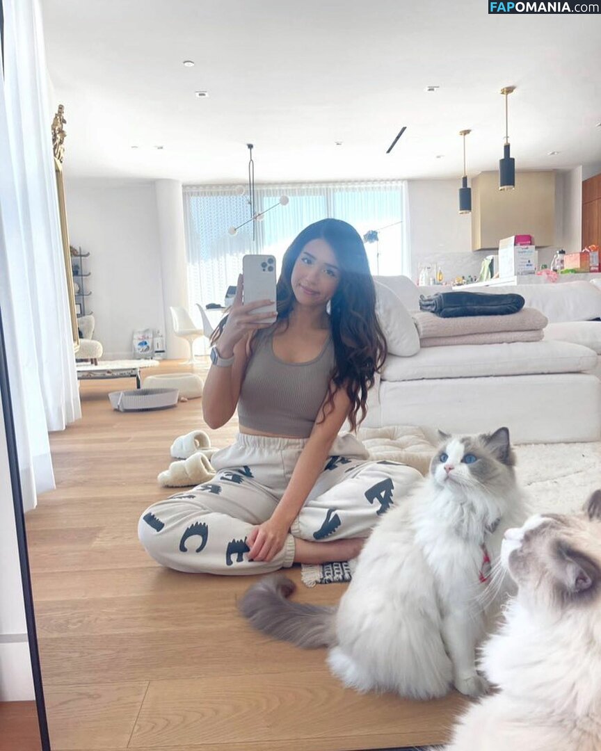imane / imane... / pokimane Nackt OnlyFans  Geleaktes Foto #5
