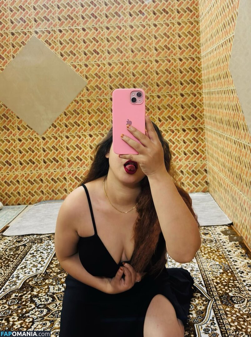 Indian Naughty Stuff / https: / justnaughtystuf / urvashi_apsaraa Nackt OnlyFans  Geleaktes Foto #1