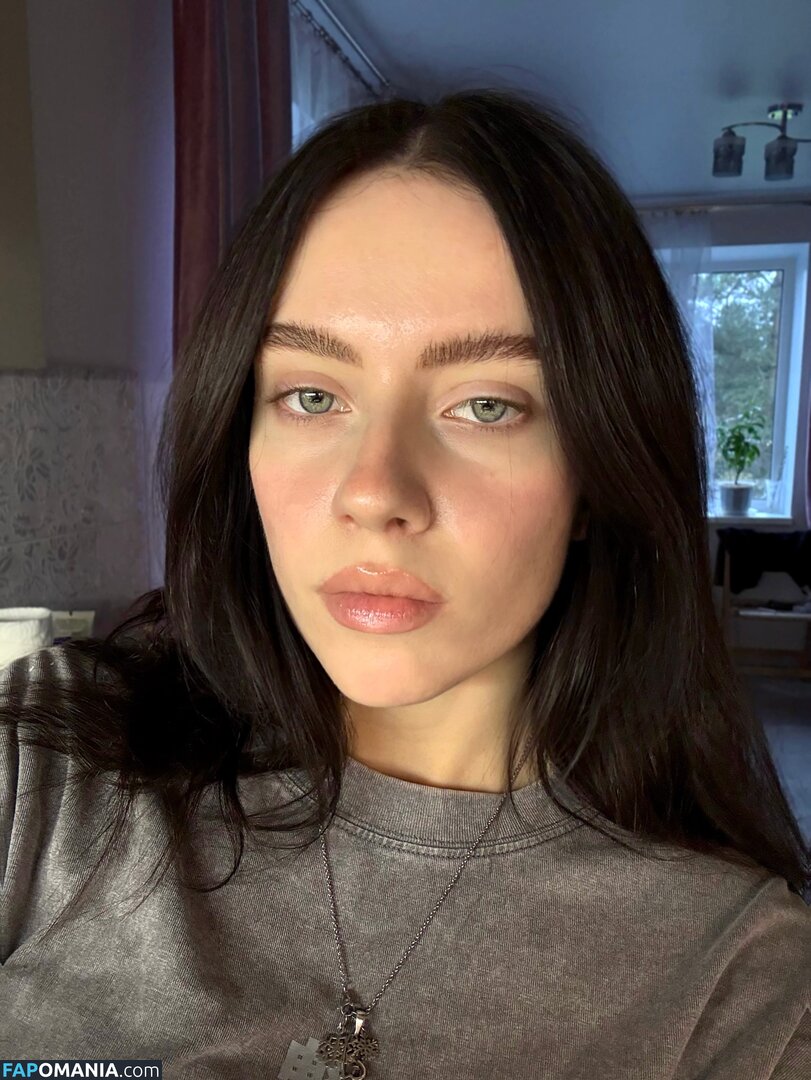 Irina Minkina / howeversnowy / rusian Billie eilish Nackt OnlyFans  Geleaktes Foto #3