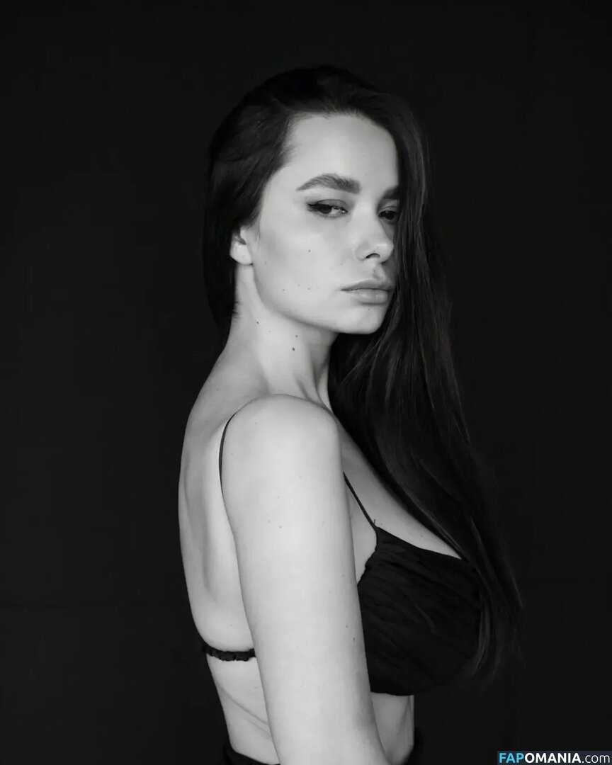 Irina Verina / irinassolo Nackt OnlyFans  Geleaktes Foto #3