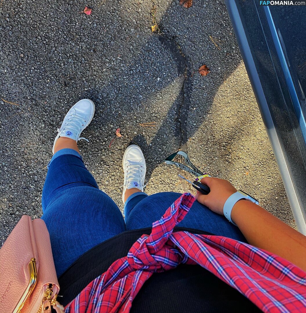 ibmruth / isa.belle.___ Nackt OnlyFans  Geleaktes Foto #6