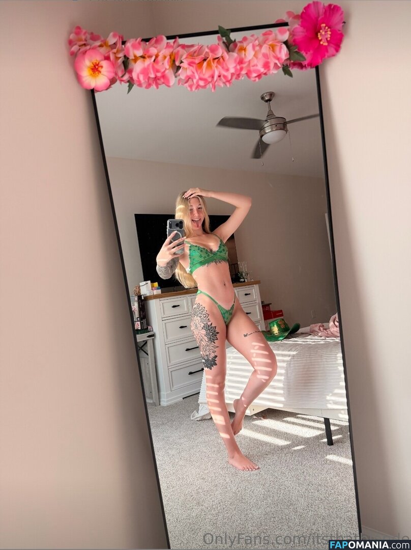 Hailey / Its_thatonetallgirl / akhailey01 / itsthatpinkypie Nackt OnlyFans  Geleaktes Foto #2