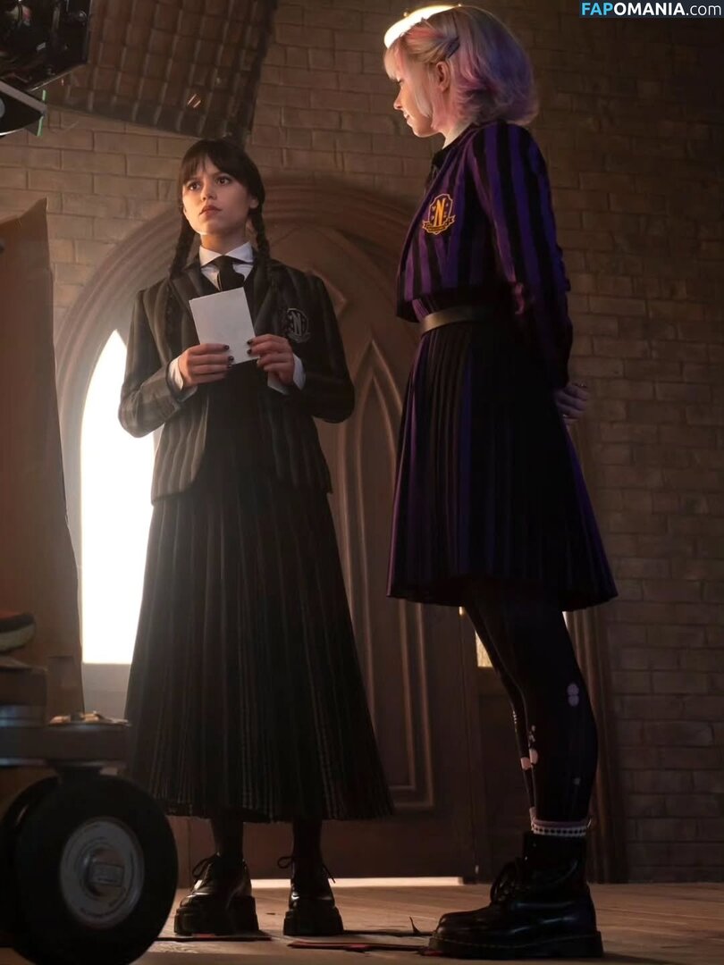 Jenna Ortega / Page / jennaortega Nackt OnlyFans  Geleaktes Foto #1627