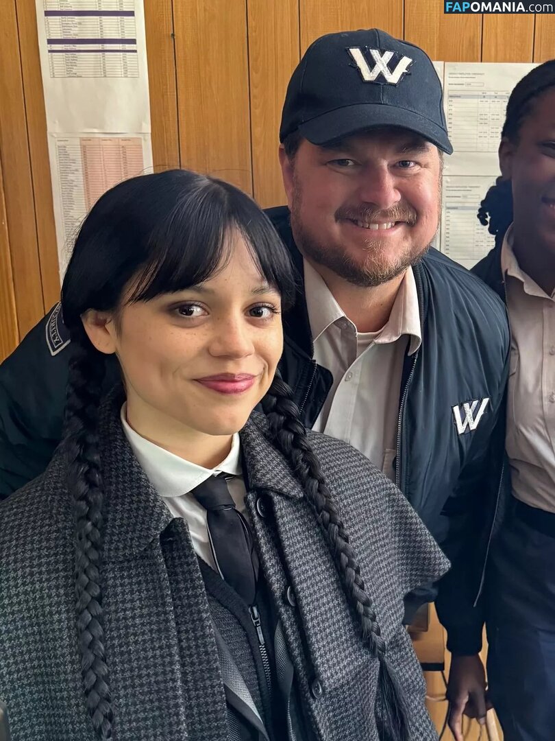 Jenna Ortega / Page / jennaortega Nackt OnlyFans  Geleaktes Foto #1689