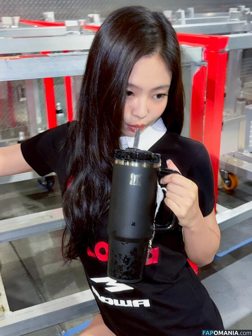 Blackpink / Jennie | BLΛƆKPIИK / jennierubyjane / sheflieshigh Nackt OnlyFans  Geleaktes Foto #440
