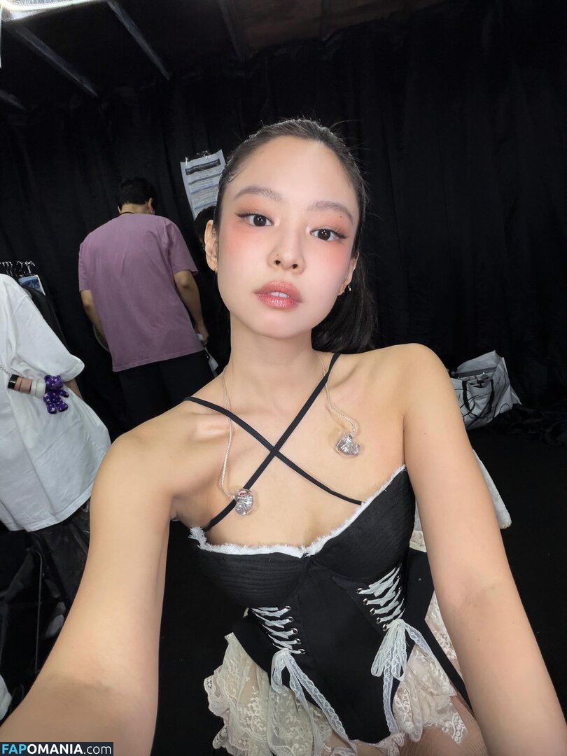 Blackpink / Jennie | BLΛƆKPIИK / jennierubyjane / sheflieshigh Nackt OnlyFans  Geleaktes Foto #471