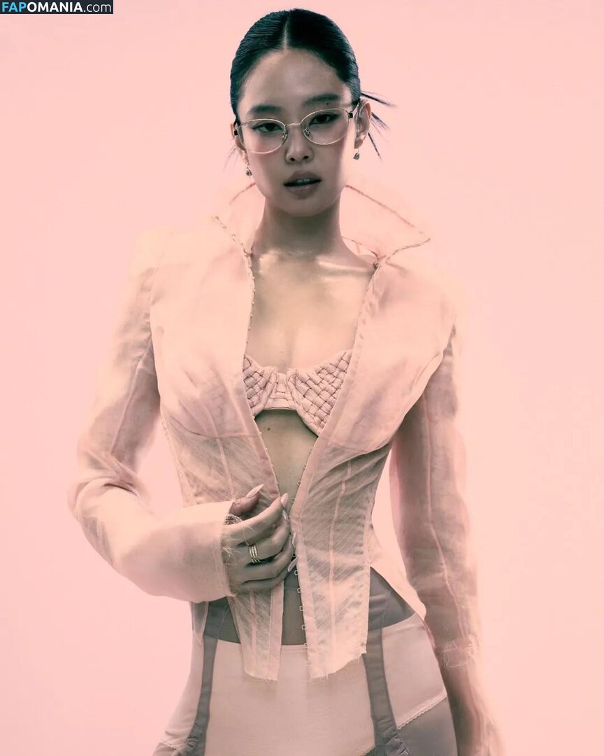 Blackpink / Jennie | BLΛƆKPIИK / jennierubyjane / sheflieshigh Nackt OnlyFans  Geleaktes Foto #512