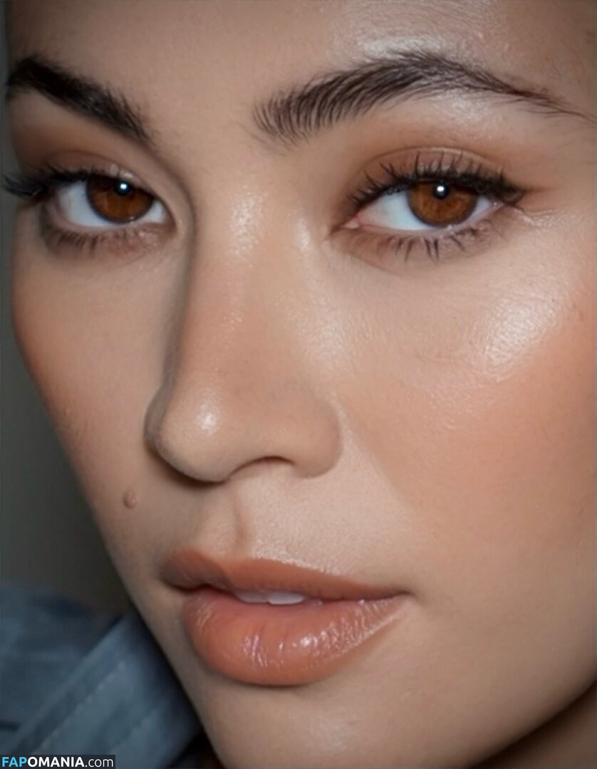 Jessica Yu Li Henwick / jhenwick Nackt OnlyFans  Geleaktes Foto #24