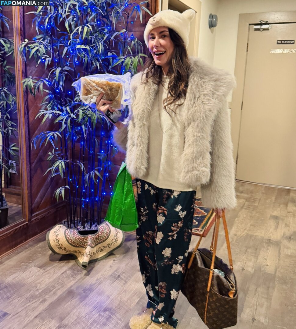 Jewel Staite / JewelStaite Nackt OnlyFans  Geleaktes Foto #337