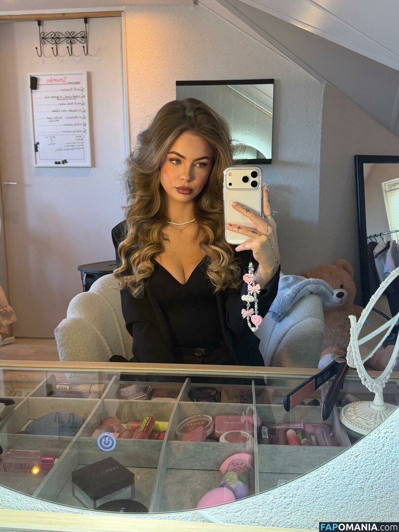 Jill van Hoof / jillgt_jillvanhoof / jillvanhoofx / jillvanhoofxx / jillx / 𝐽𝑖𝑙𝑙 𝑣𝑎𝑛 𝐻𝑜𝑜𝑓 Nackt OnlyFans  Geleaktes Foto #6
