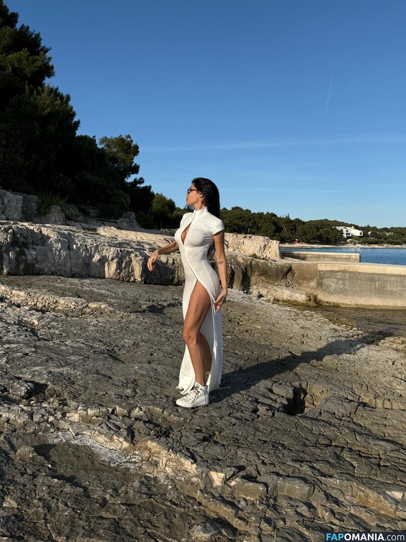 Jovana Djordjevic / callmelolita Nackt OnlyFans  Geleaktes Foto #9