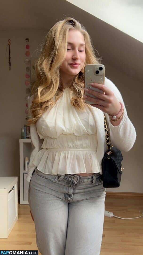 Jule_sophxe Nackt OnlyFans  Geleaktes Foto #1