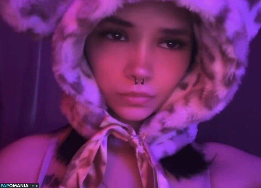 Julia Graham / https: / teasingmoon / teasingmoon... / temptedevil / temptedevil... Nackt OnlyFans  Geleaktes Foto #2