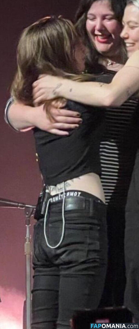 Julien Baker / julienrbaker Nackt OnlyFans  Geleaktes Foto #4