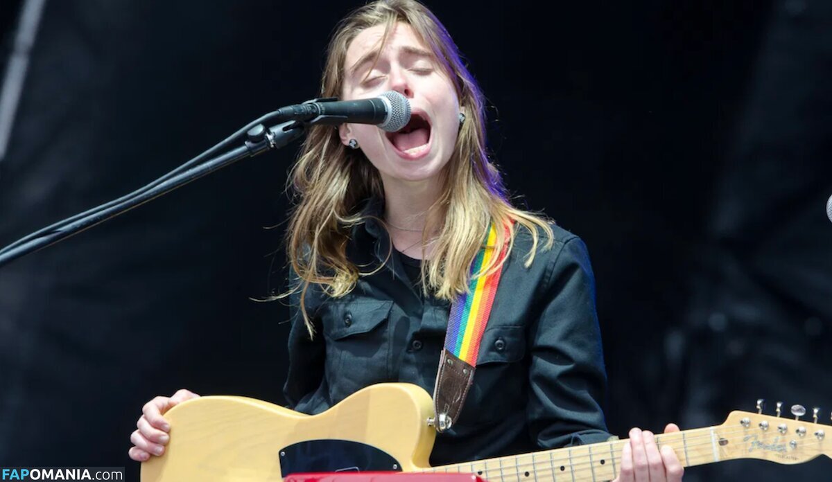 Julien Baker / julienrbaker Nackt OnlyFans  Geleaktes Foto #5