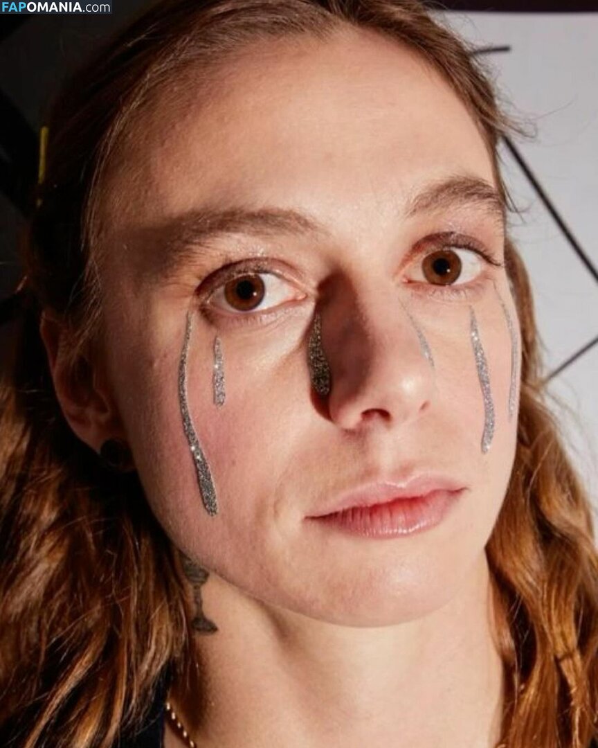 Julien Baker / julienrbaker Nackt OnlyFans  Geleaktes Foto #12