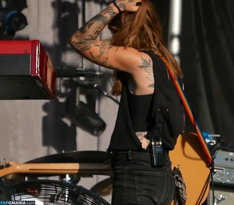 Julien Baker / julienrbaker Nackt OnlyFans  Geleaktes Foto #17